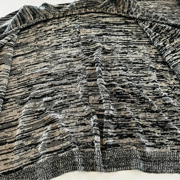 Eileen Fisher Organic Linen Twisted Block Cardigan | S - Picture 6 of 7